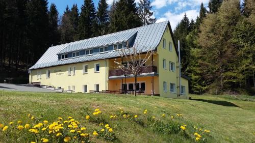 Breitenbrunn/Erzgeb. House | Pension Berghof