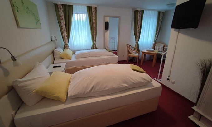 Hundsbach House | Pension Forelle - Doppelzimmer