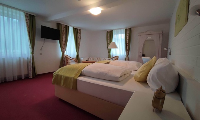 Hundsbach House | Pension Forelle - double room no01