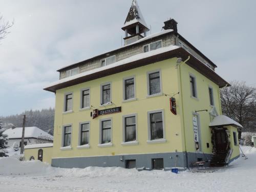 Baerenstein House | Pension zur alten Schule