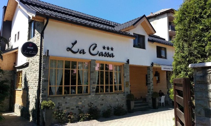 Viseu de Sus House | Pensiune Restaurant La Cassa