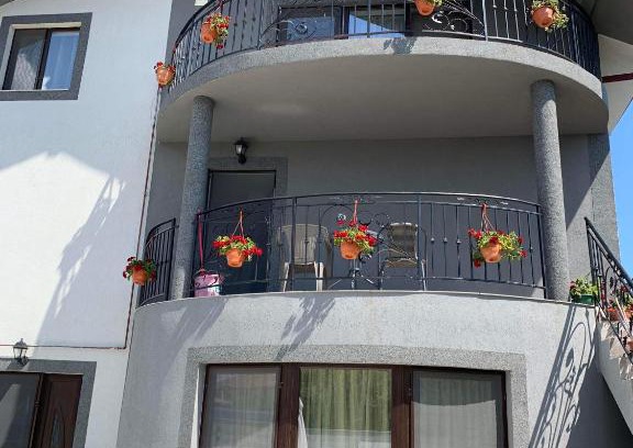 Navodari House | Pensiunea AMIRA