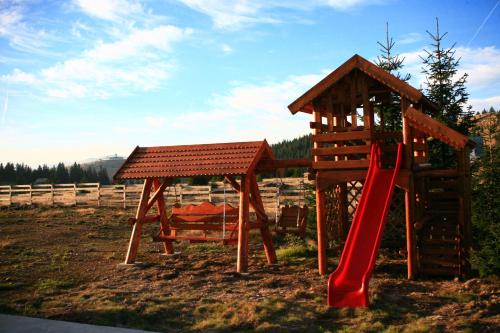 Horezu House | Pensiunea Muntele Alb