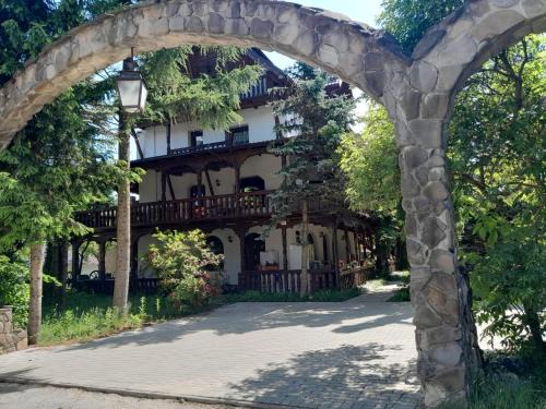 Borsa Hotel | Pensiunea Perla Maramuresului