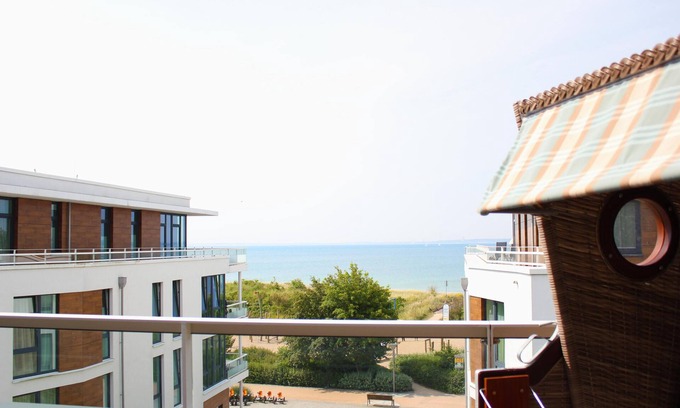 Pelzerhaken Apartment | Penthouse apartment A-11 for 2 guests - great location with sea views & renovated in 2024