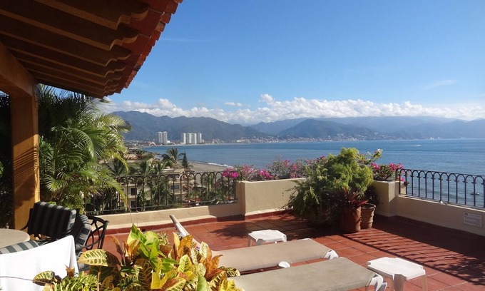 Marina Vallarta Condo | 'Penthouse' At 5 Star Ocean Front Resort Velas Vallarta