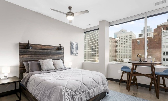 Downtown Kansas City Apartment | Penthouse Studio Apartment with a KC City View