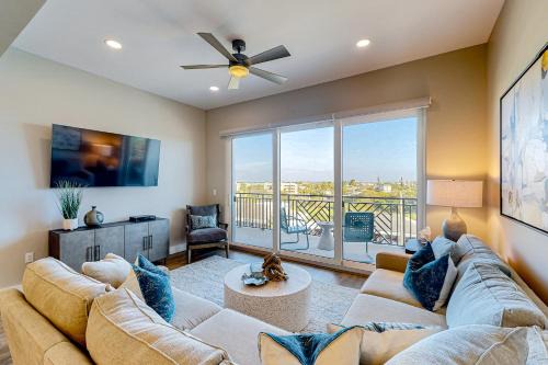 Madeira Beach Apartment | Penthouse Sweet