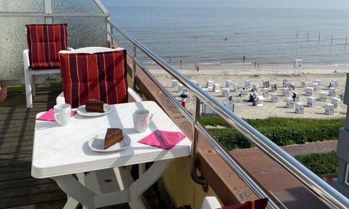 Wangerooge Apartment | Penthouse with sea view directly on the beach