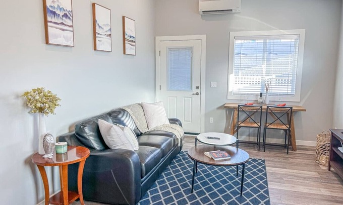 Okanagan-Similkameen House | Penticton Guesthouse with King Bed