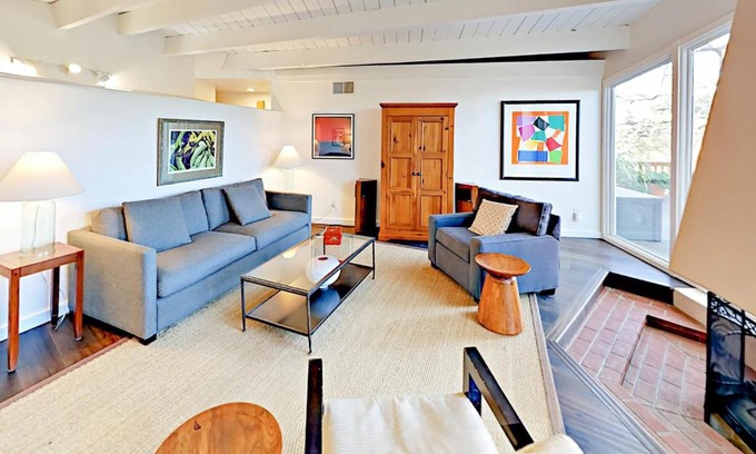 Santa Rosa House | Pepperwood Escape