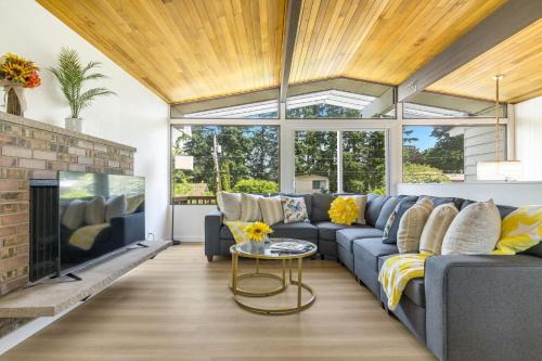 Newport House | Perch - Newport Hideaway