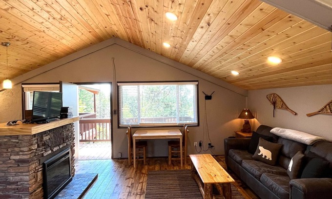 Florissant Apartment | Perch Point- Hikers Dream Cabin Base