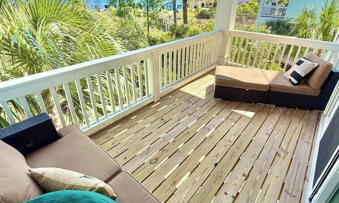 Innerarity Townhomes House | Perdido Bay Hideaway: Kayaks, Bay Views & More!