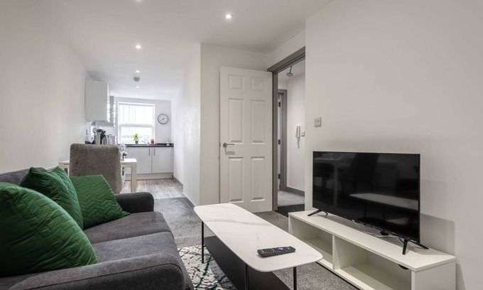 Doncaster Apartment | Perfect 1 Bed Budget Flat in Central Doncaster