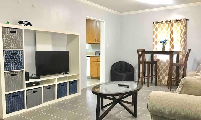 Mount Berry House | Perfect 3 Bedroom Home in Rome.