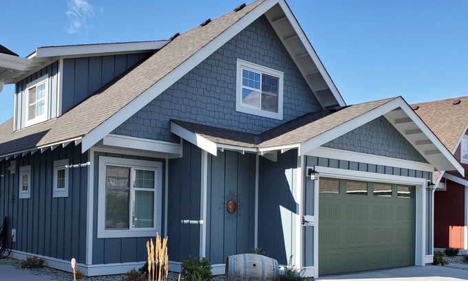 Okanagan-Similkameen Cottage | Perfect Canadian getaway at The Cottages on Osoyoos Lake! Aug still available!