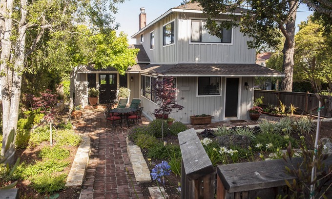 Golden Rectangle House | Perfect Carmel Home – Walk to Village/Beach
