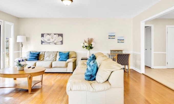 Chapel Hill House | Perfect Chapel Hill Getaway by UNC & Main Street!