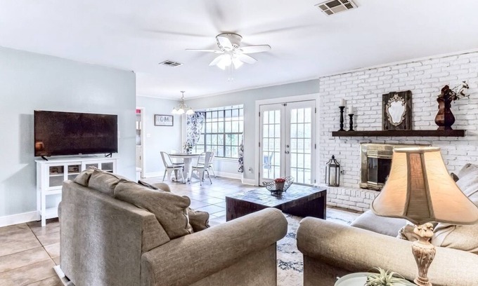 Covington House | Perfect Covington Getaway Near Historic Downtown!
