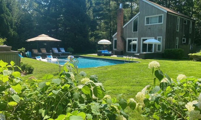 Northwest Harbor House | Perfect Family Retreat-Walk 2 Water, Heated SW Pool, Sauna, Gym- New Kitchen!