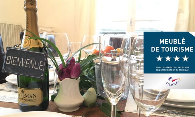 Saumur Apartment | Perfect for a romantic vacation for two in Saumur with views over the town