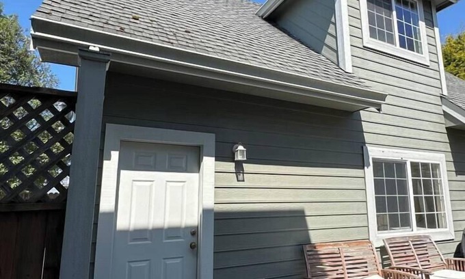 McKinleyville Apartment | Perfect for family visiting a Cal Poly Student!