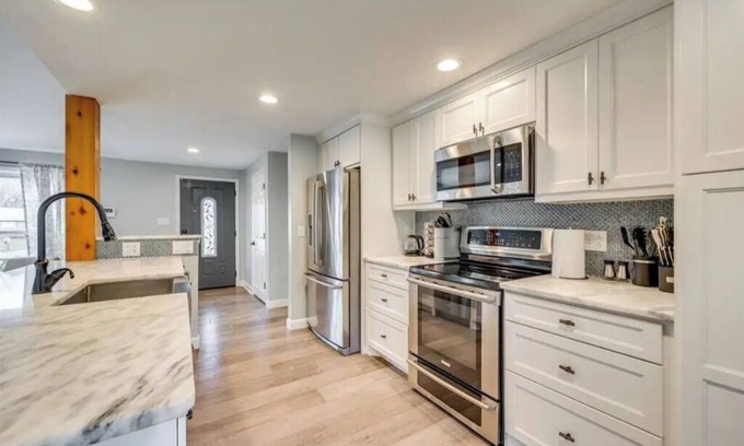 McAlpine House | Perfect for families, pets, events. Have your own slice of private quiet.