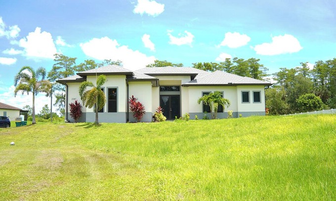 Rural Estates House | Perfect for Family :Spaciuos and Beautifully decorated for a Wonderful stay .