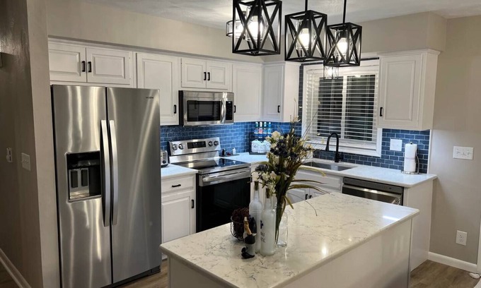 State College House | Perfect for Game Days & Getaways