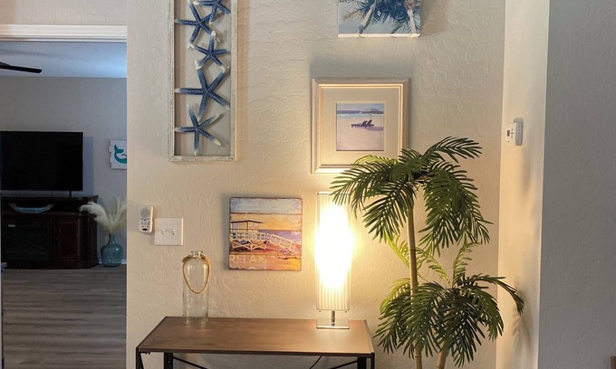 Chandler House | Perfect get away and location!