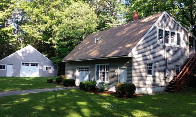 Bennington House | Perfect Getaway Home In The Monadnock Region of NH