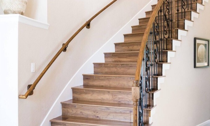 West Oak Hill House | Perfect getaway. Hot tub, out door kitchen and Gourmet kitchen for all your need