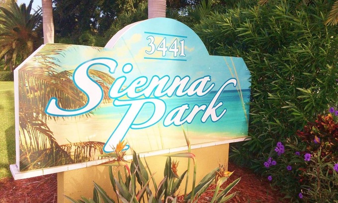Gulf Gate Estates Apartment | Perfect location! Beautiful! Clean! Heated swimming pool!