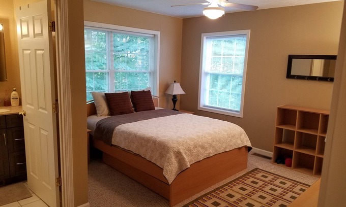 Petoskey Condo | PERFECT Location for SKI RESORTS, BIKING, HIKING and MORE