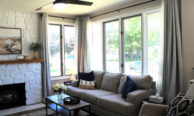 Oshkosh House | Perfect location for travel workers, close to everything and fully furnished!