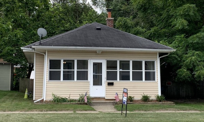 Northeast South Bend House | Perfect Location Just 0.5 Miles from Notre Dame’s Campus!
