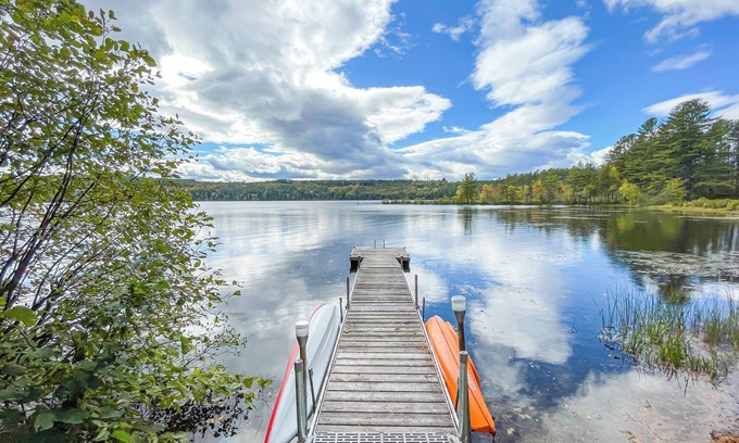 South Waterford House | Perfect Maine Getaway - Waterfront w Sauna and Kayaks