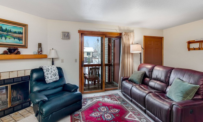 McCall Condo | Perfect McCall getaway w/private balcony, wood-burning fireplace, & free WiFi