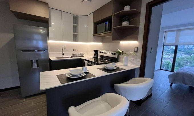 Zona 10 Apartment | Perfect one bedroom At Guatemala City , z10