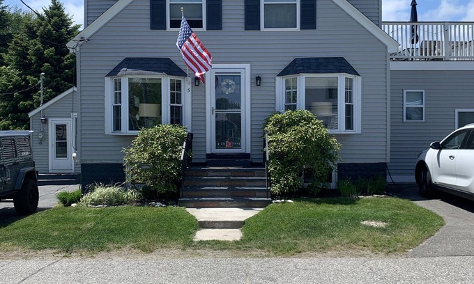 Pine Point House | Perfect Pine Point beach house with rooftop deck and private yard!