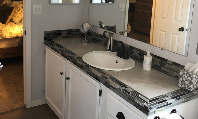 Fort Mohave House | Perfect Place for Snowboards
