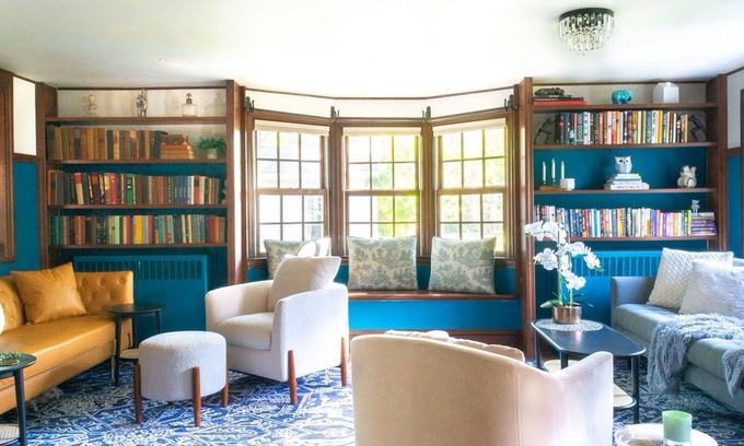 Saugerties House | PERFECT RETREAT Privacy & Relaxing, Hot Tub, WiFi, 2 Fireplaces, Outdoor Kitchen