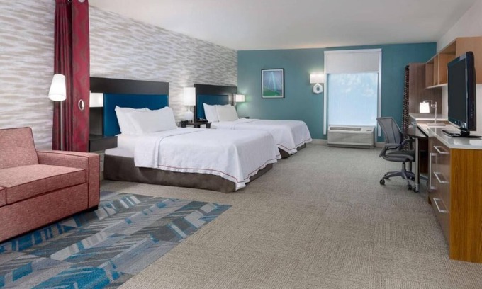North Charleston Hotel | Perfect Spot for Unwinding! Onsite Pool, Free Parking and Free Breakfast!