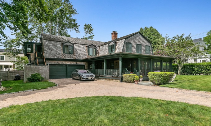 Fifth Ward House | Perfect Summer Escape in Newport