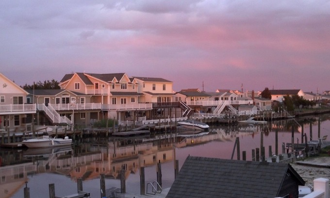 Tuckerton Beach House | Perfect Waterfront Getaway - A Short Drive To Long Beach Island & Atlantic City