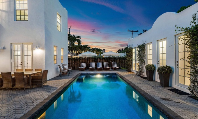 Grandview Heights House | Perfectly Located 6BR Private Oasis w/Heated Pool
