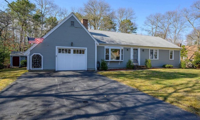 Osterville House | Perfectly Located Osterville Heights Rental RPAM021