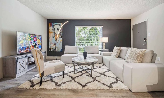 The Galleria Apartment | Perk Up Your Getaway Stylish Galleria Retreat