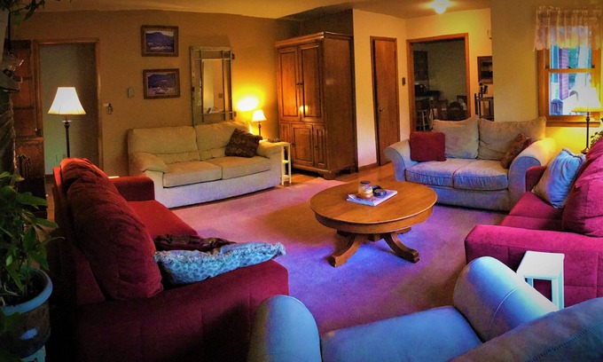 Shokan House | Pet, Family, and Party Friendly house perfect for 3 or more couples